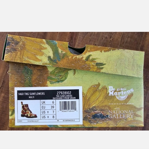 DR. MARTENS x THE NATIONAL GALLERY 1460 Van Gogh Sunflowers Sz US 8 Women/ 7 Men - Picture 6 of 10